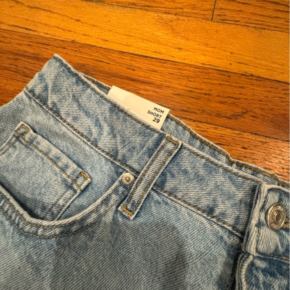 Denim Blue “Mom Shorts” size 29, button fly,relaxed fit, fun& flattering.zoom in - Picture 10 of 12